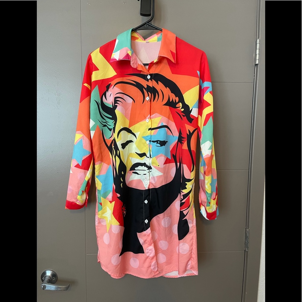 Super cute Marilyn Monroe shirt dress 💋